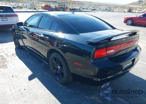 2011 Dodge Charger R/T z USA, uszkodzony, nr VIN 2B3CL5CT3BH616461